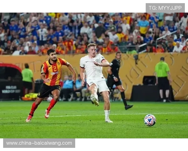 马里少一人作战点球逆转突尼斯 史诗一战彰显球队韧性 马里少一人作战点球逆转突尼斯 史诗一战彰显球队韧性